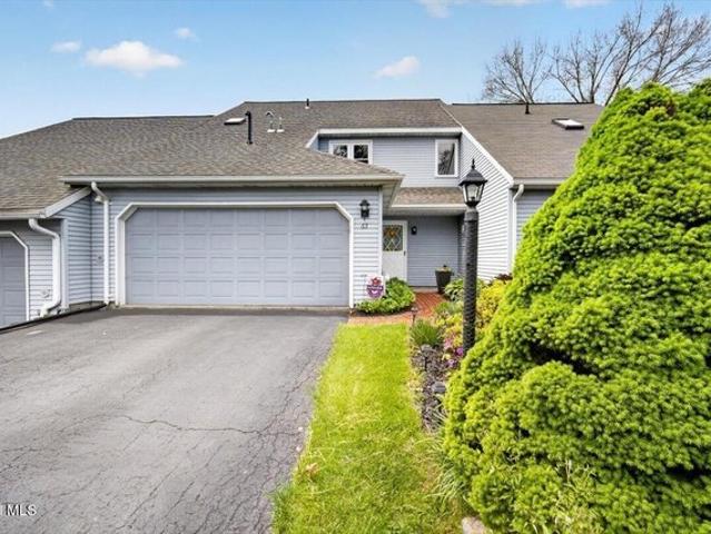 Townhouse for sale in Delmar, New York