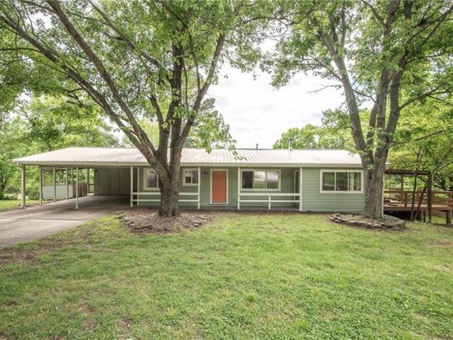House for sale in Ark