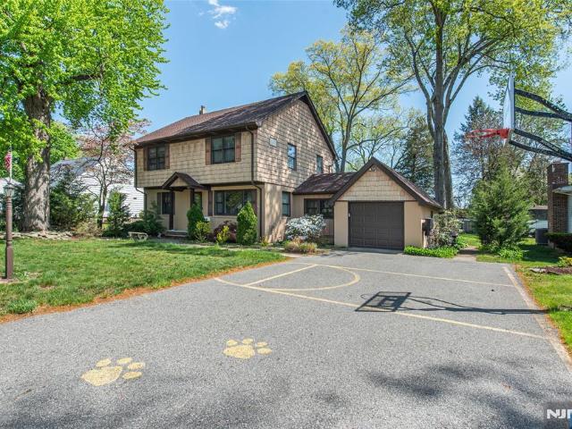 House for sale in Pequannock, New Jersey
