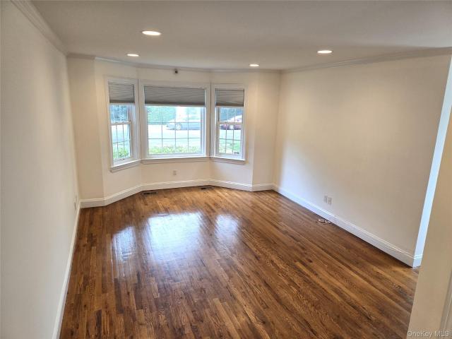 Property for rent in Nassau, New York