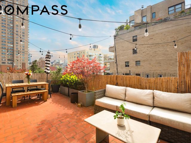 Condo for sale in Arverne, New York