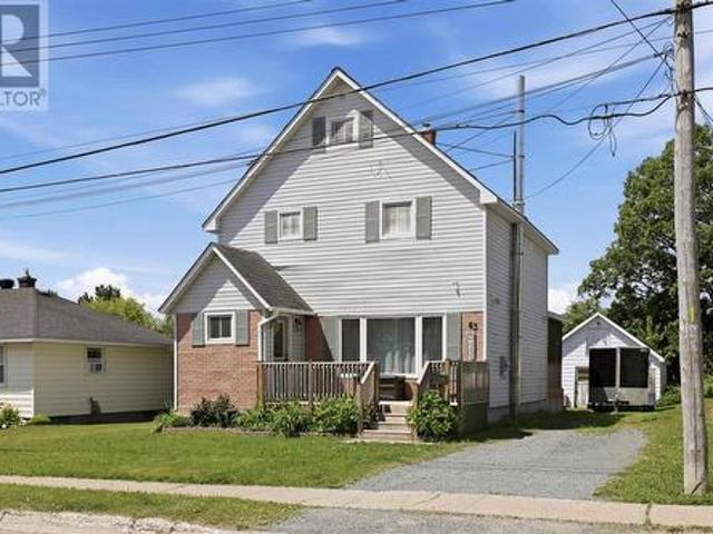 House for sale in Sault Sainte Marie, Ontario