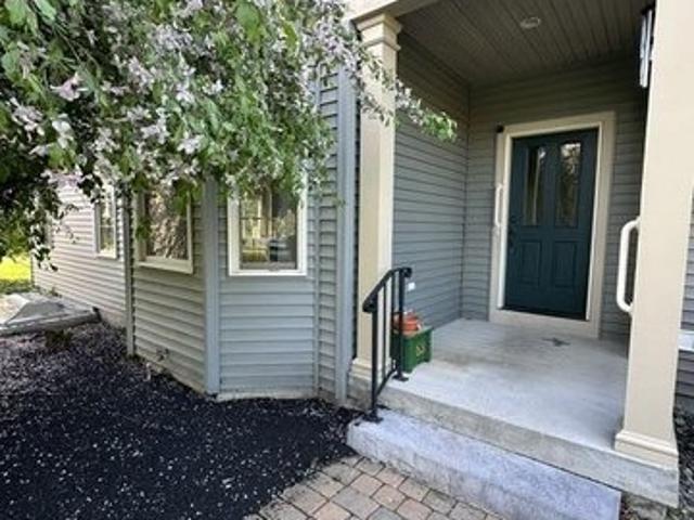 Townhouse for sale in Delmar, New York
