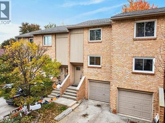Townhouse for sale in Fessenden, Hamilton