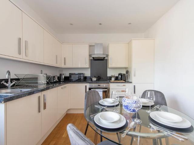 Apartment for rent in London Borough of Ealing, Greater London