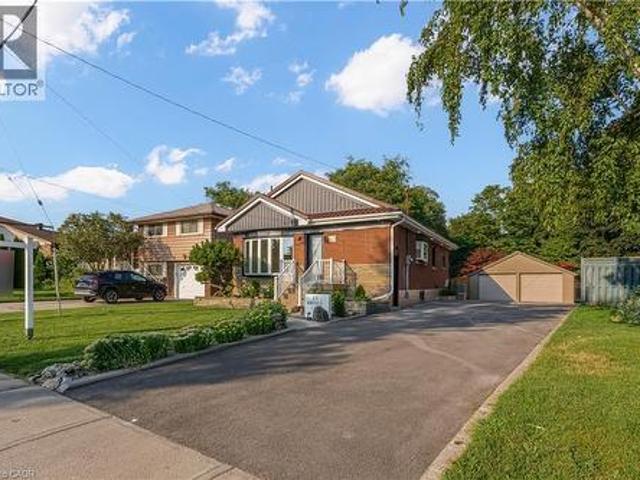 House for sale in Ancaster, Ontario