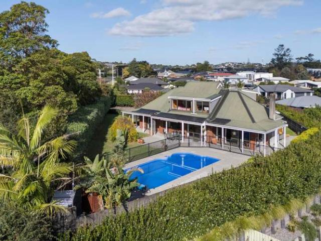 House for sale in Whakamarama, Bay Of Plenty