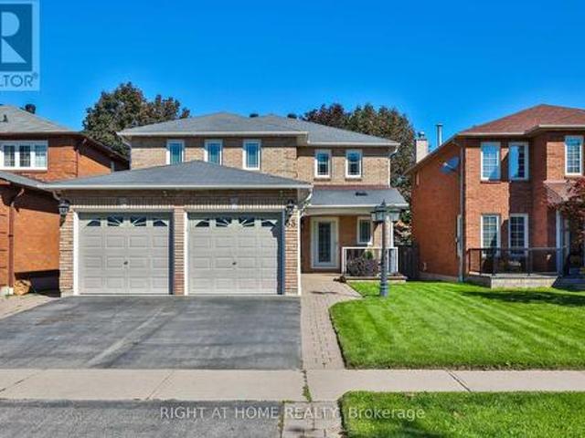 House for sale in Applecroft, Ajax
