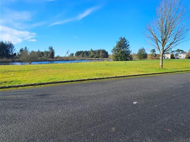 Detached House for sale in Lecarrow, Connacht