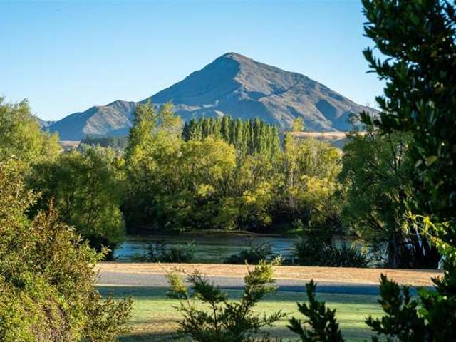 House for sale in Otakou
