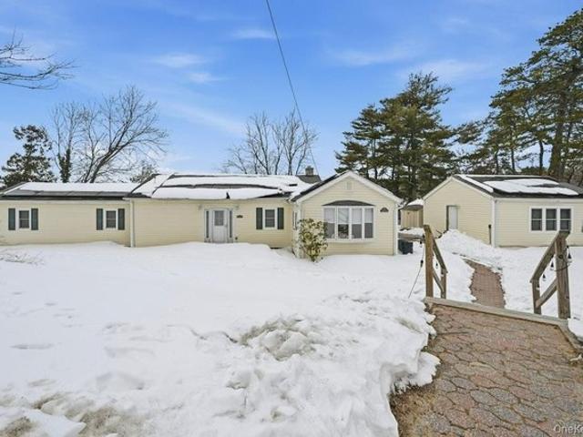 House for sale in Centereach, New York