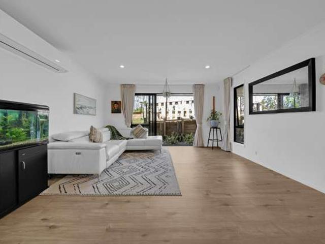 House for sale in Auckland, Oroua County