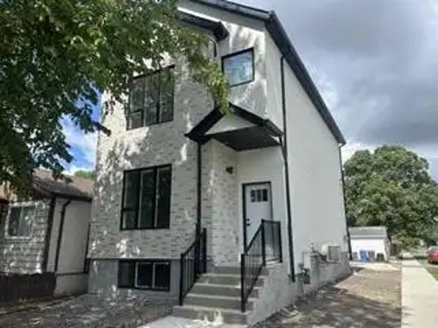 House for rent in East St. Paul, Manitoba