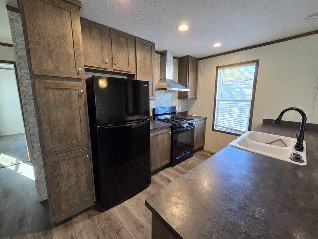 House for sale in Highland, Highland Township