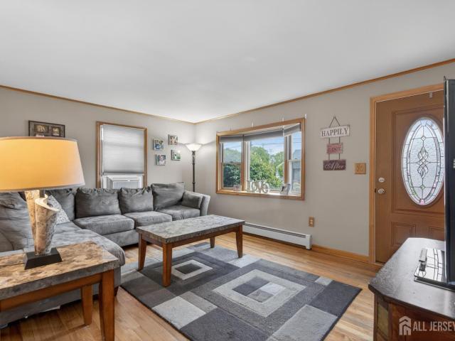 House for sale in Avenel, New Jersey