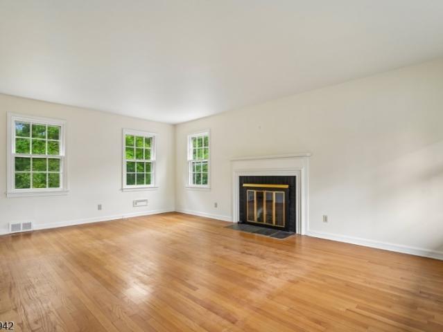 House for sale in New Providence, New Jersey