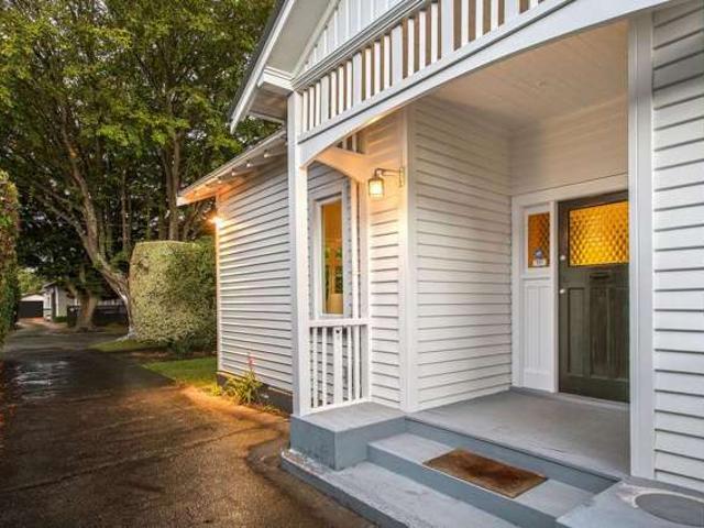 House for sale in Saint Albans, Canterbury