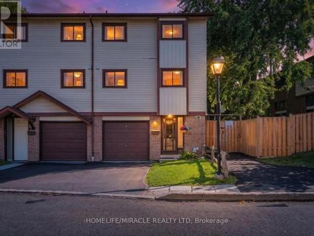 Townhouse for sale in Brampton, Golden Horseshoe