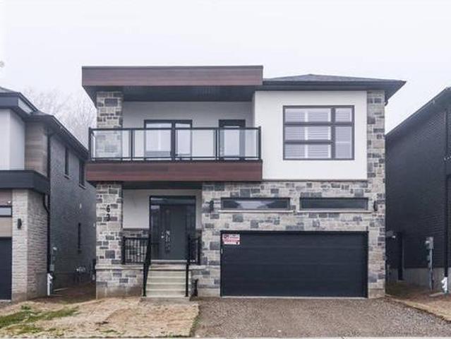 House for sale in Kitchener