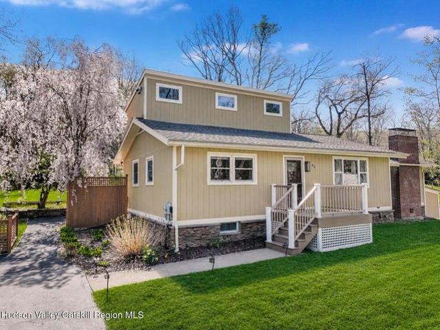 House for sale in Bloomington, New York