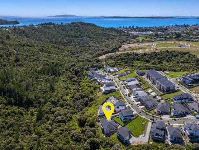 House for rent in Whangaparaoa, Oroua County