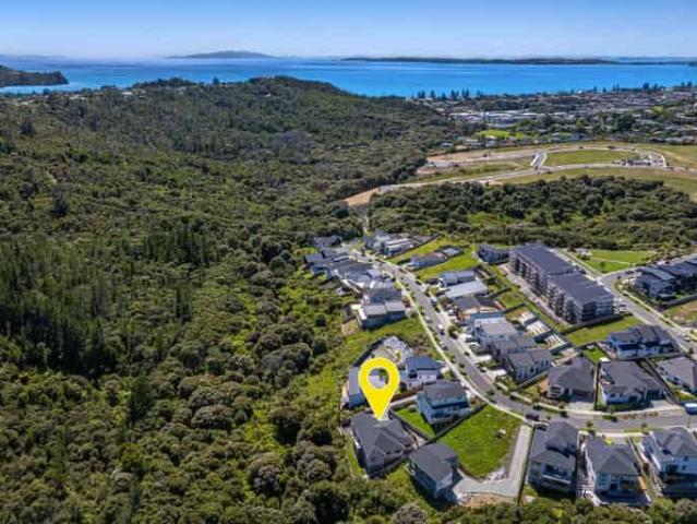 House for rent in Whangaparaoa, Oroua County