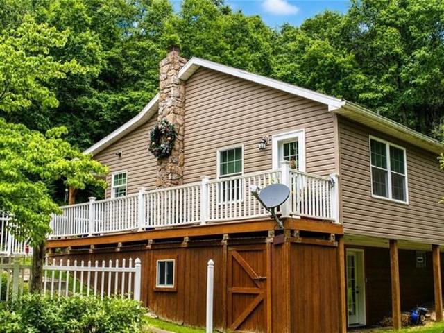 House for sale in Smock, Pennsylvania