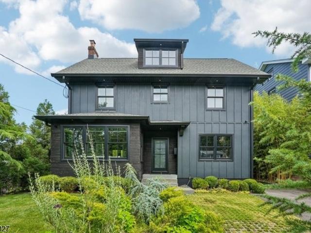 House for sale in Caldwell, New Jersey