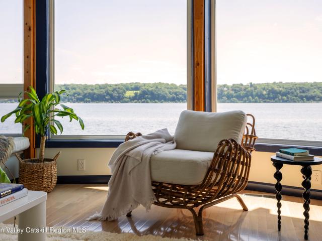 House for sale in Bloomington, New York