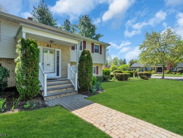 House for sale in Springfield, New Jersey