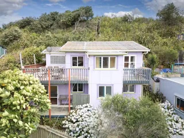 House for sale in Baylys Beach, Northland