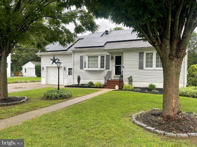 House for sale in Deepwater, New Jersey