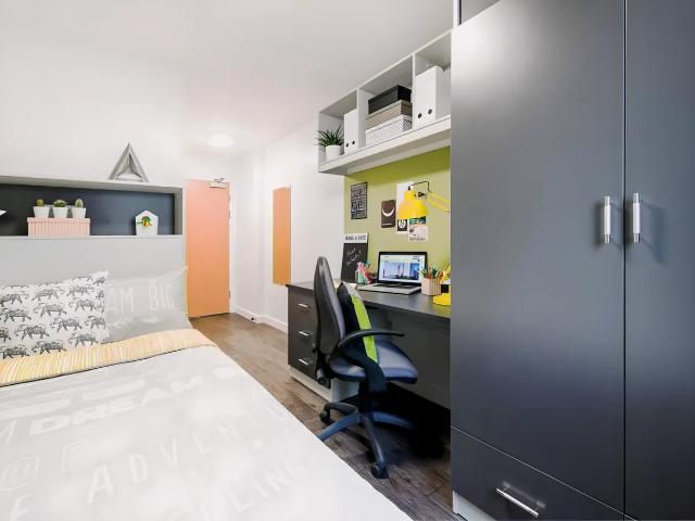 Apartment for rent in Bellevue, Southampton