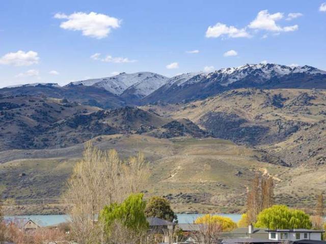 House for sale in Otakou