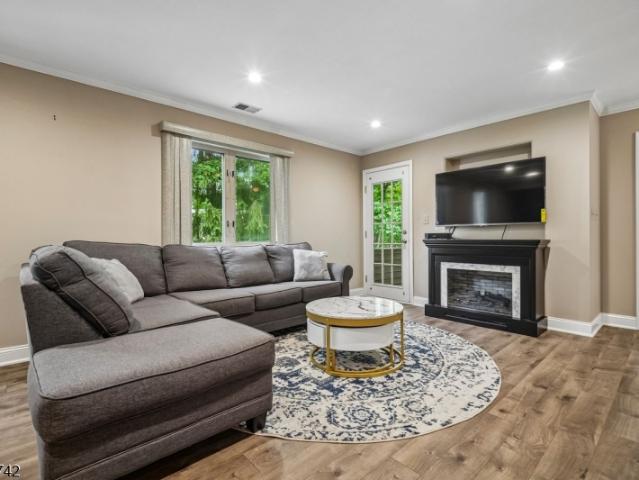 Townhouse for sale in Cedar Knolls, New Jersey