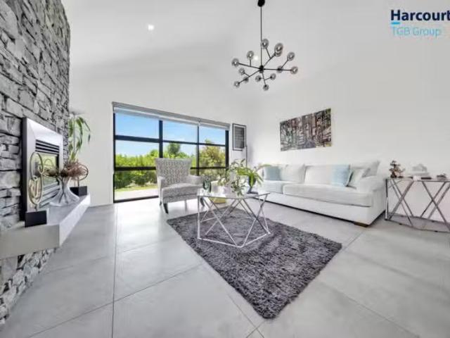 House for sale in Awhitu