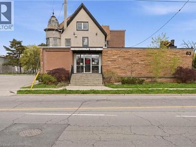 Commercial for rent in Cambridge, Ontario