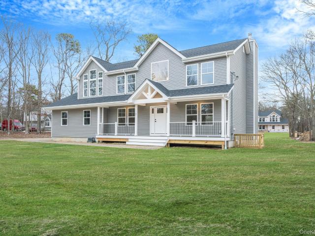 House for sale in Centereach, New York