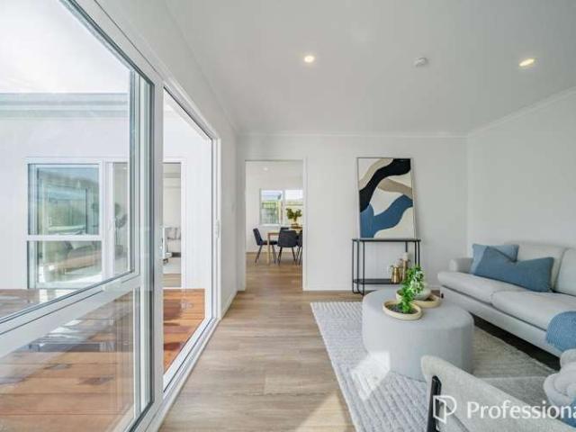 House for sale in Days Bay, Wellington