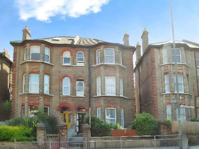 Apartment for rent in Hendon, Greater London