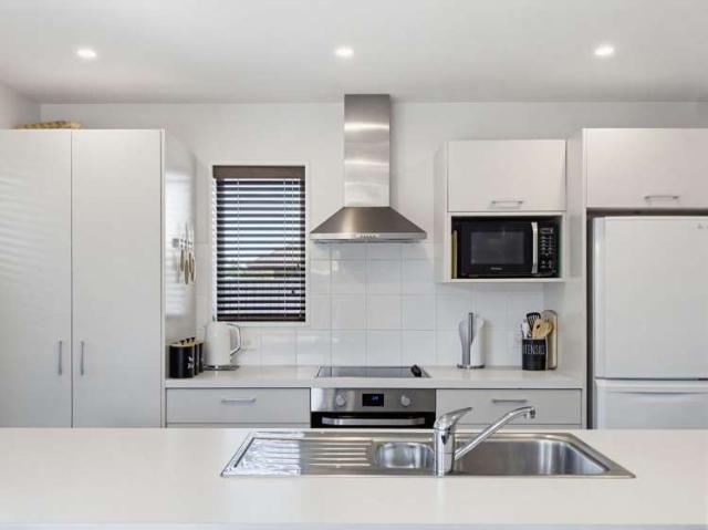 House for sale in Chaslands, Canterbury