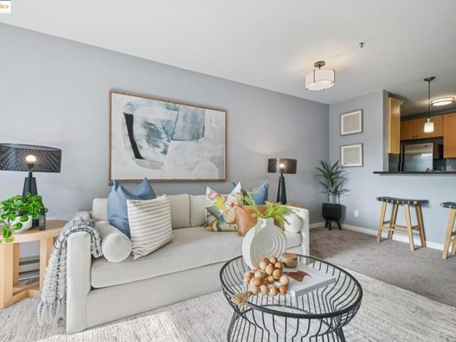 Condo for sale in Emeryville, California