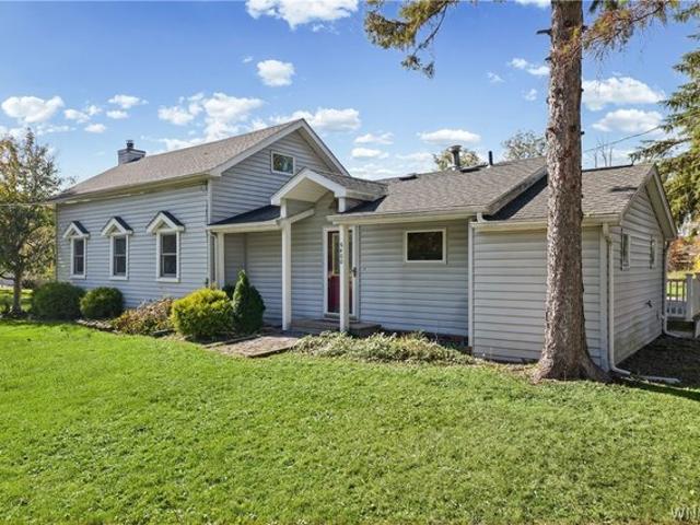 House for sale in Clarence Center, Town of Clarence