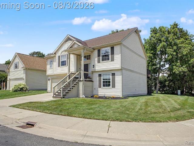 House for sale in Waterford, Michigan