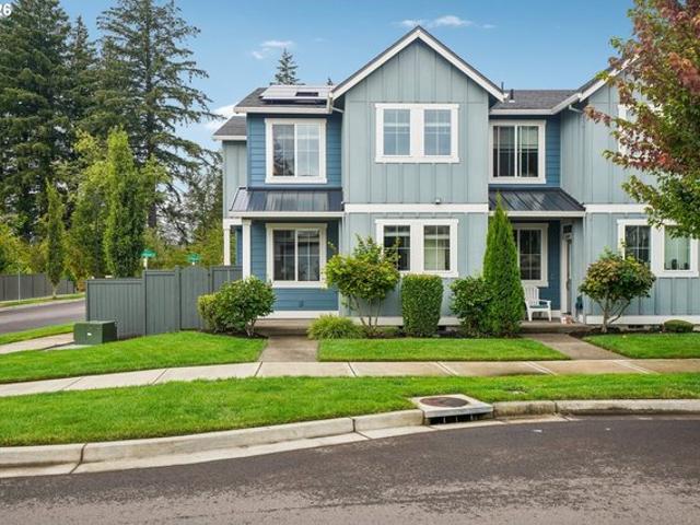 Townhouse for sale in Oregonia