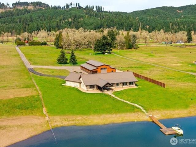 House for sale in Thurston, Washington