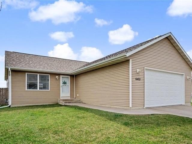 House for sale in Linn, Iowa