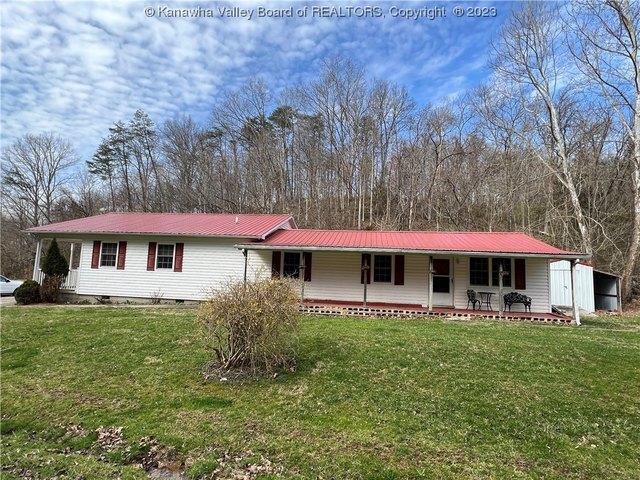 House for sale in Apple Grove, West Virginia