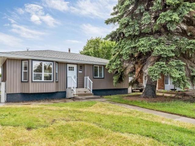 House for sale in Wedgewood, Alberta