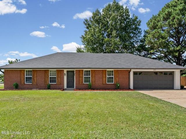 House for sale in Nesbit, Mississippi
